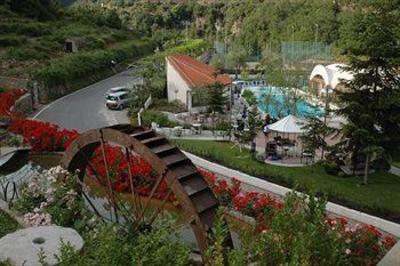 фото отеля Hotel Lago Bin