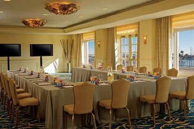 фото отеля Ritz-Carlton Marina del Rey
