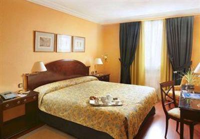 фото отеля Gran Hotel Conde Duque