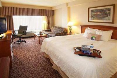 фото отеля Holiday Inn Council Bluffs