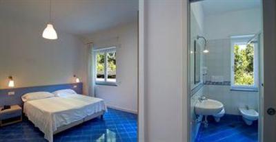 фото отеля Residence Due Torri Hotel Maiori
