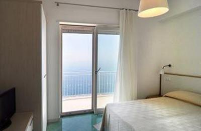 фото отеля Residence Due Torri Hotel Maiori