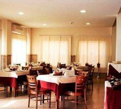 фото отеля Apartahotel Ascarza Badajoz