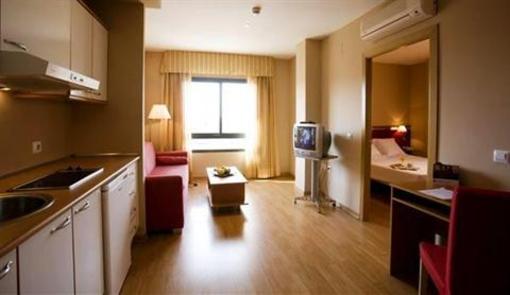 фото отеля Apartahotel Ascarza Badajoz