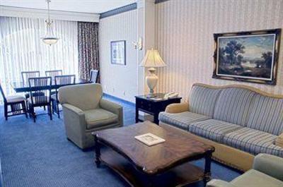 фото отеля DoubleTree Suites by Hilton Hotel Lexington
