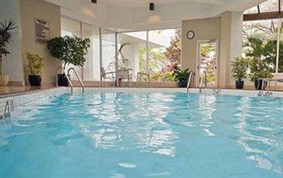 фото отеля Inn at Laurel Point