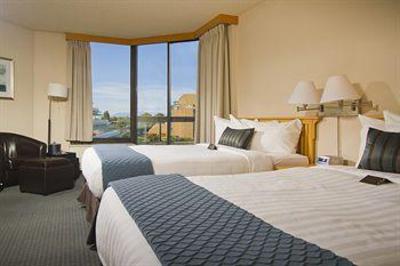 фото отеля Inn at Laurel Point