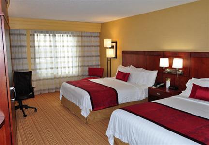 фото отеля Courtyard by Marriott Dunn Loring Fairfax