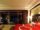фото отеля Crowne Plaza Nanchang Riverside Hotel
