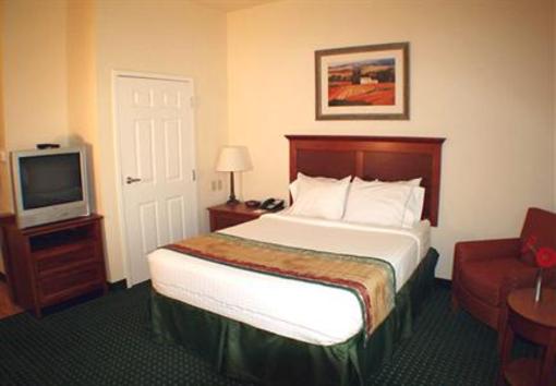 фото отеля TownePlace Suites Sacramento Cal Expo
