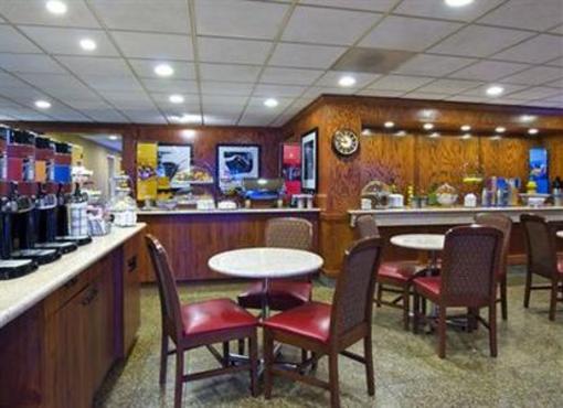 фото отеля Hampton Inn Chicago-Midway Airport