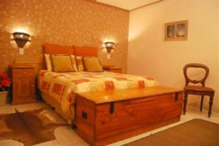 фото отеля 101 Oudtshoorn Holiday Accommodation