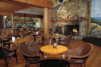 фото отеля Cambria Pines Lodge