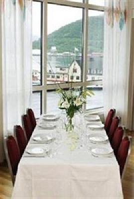 фото отеля Thon Hotel Harstad
