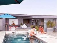 Shade Hotel