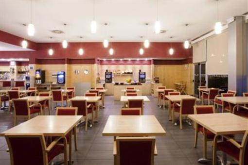 фото отеля Holiday Inn Express Malaga Airport