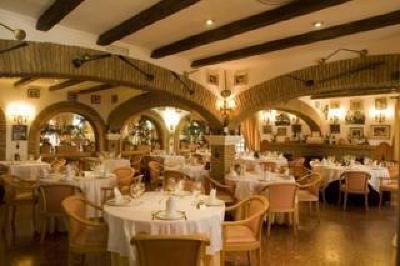 фото отеля Hotel La Cueva Park Jerez de la Frontera