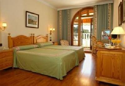 фото отеля Hotel La Cueva Park Jerez de la Frontera