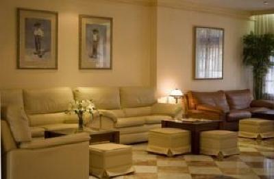 фото отеля Hotel La Cueva Park Jerez de la Frontera