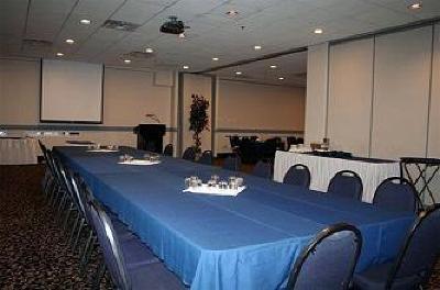 фото отеля BEST WESTERN Seven Oaks Inn