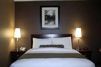 фото отеля BEST WESTERN Seven Oaks Inn