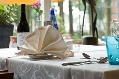 фото отеля Tulip Inn Brinkhotel Zuidlaren