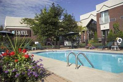 фото отеля Hotel L'Oiseliere Montmagny