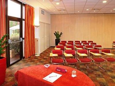фото отеля Mercure Tours Sud