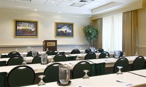 фото отеля Hilton Garden Inn Tampa North