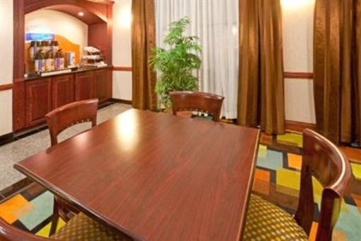 фото отеля Holiday Inn Express Round Rock