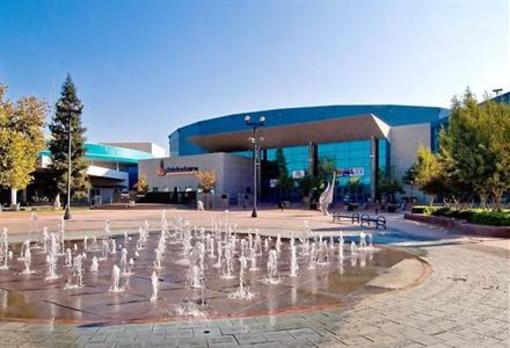 фото отеля Bakersfield Marriott at the Convention Center