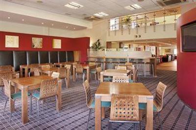 фото отеля Holiday Inn Express Newport