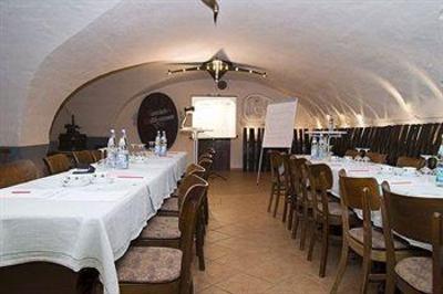 фото отеля Altdeutsche Weinstube Hotel Rudesheim am Rhein