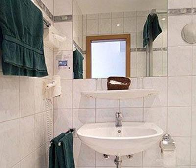 фото отеля Altdeutsche Weinstube Hotel Rudesheim am Rhein