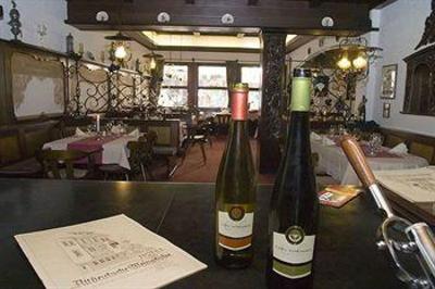 фото отеля Altdeutsche Weinstube Hotel Rudesheim am Rhein