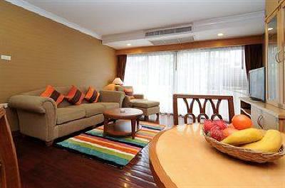 фото отеля Admiral Suites Bangkok