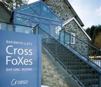 фото отеля Cross Foxes Bar Grill Rooms Dolgellau