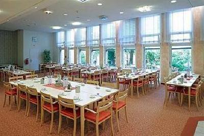 фото отеля Commundo Tagungshotel Neuss