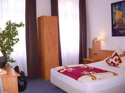 фото отеля Hotel Goldenes Lamm Idstein