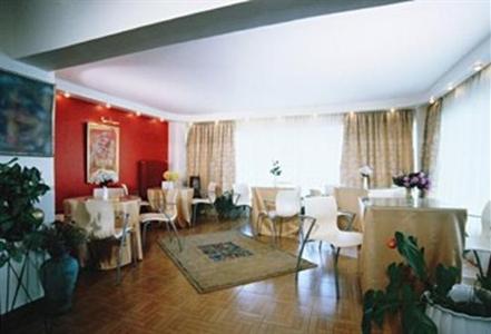 фото отеля Triton Hotel Piraeus
