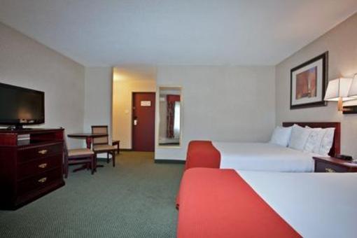 фото отеля Holiday Inn Express Red Deer