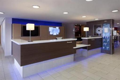 фото отеля Holiday Inn Express Banbury M40 Jct.11