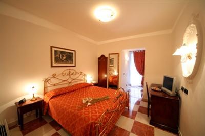 фото отеля Hotel Ungheria Varese 1946