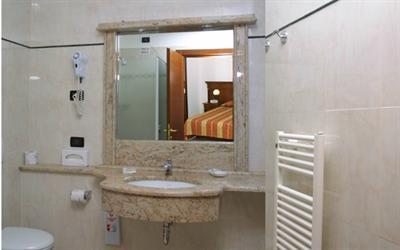 фото отеля Hotel Ungheria Varese 1946