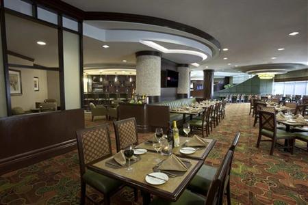 фото отеля Hilton Garden Inn Toronto Airport