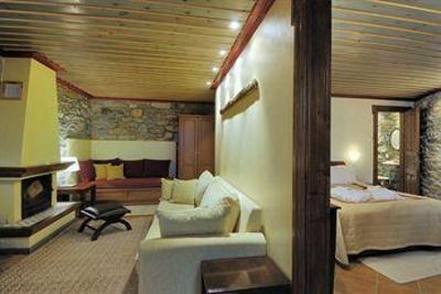 фото отеля Anovolios Traditional Resort