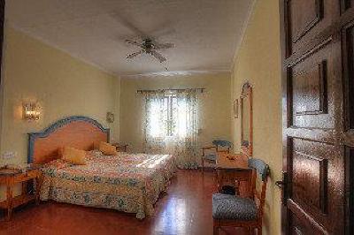 фото отеля Hotel Del Almirante Collingwood House Menorca