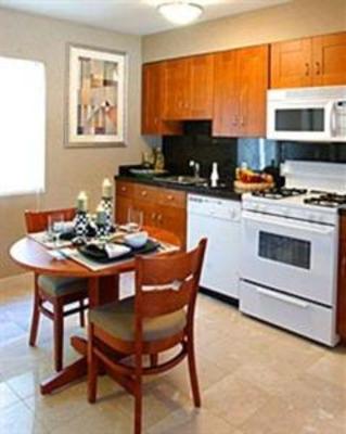 фото отеля 7 Springs Inn & Suites