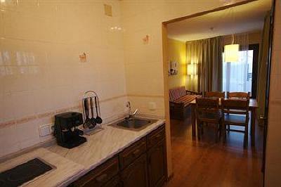 фото отеля Apartamentos Parot Ibiza