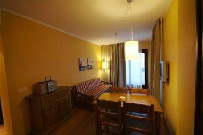 фото отеля Apartamentos Parot Ibiza